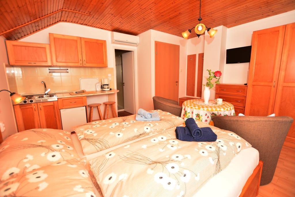 Hévíz Viragoskert Apartman חדר תמונה